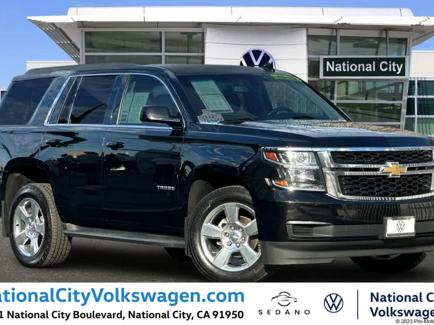 2017 Chevrolet Tahoe LS photo 1