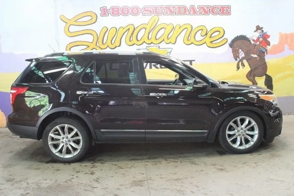 2013 Ford Explorer XLT photo 1