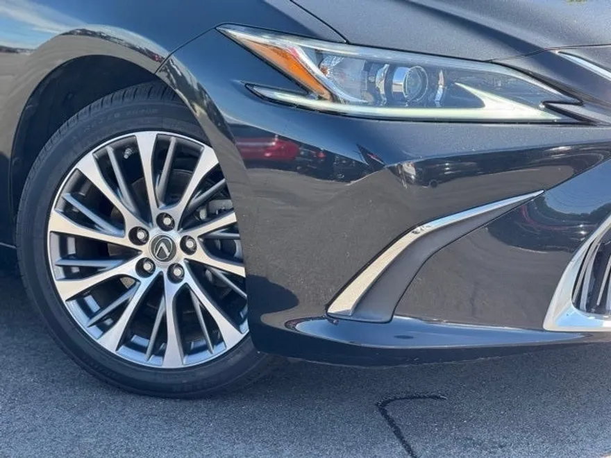 2021 Lexus ES 350 photo 1