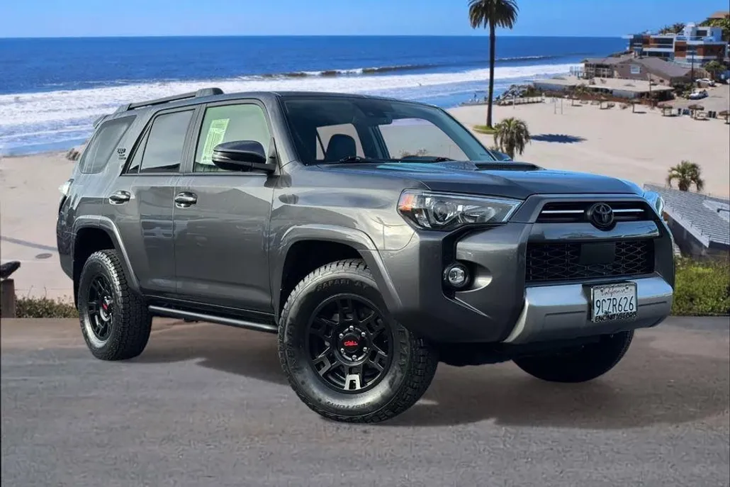 2023 Toyota 4Runner TRD Off-Road Premium photo 1