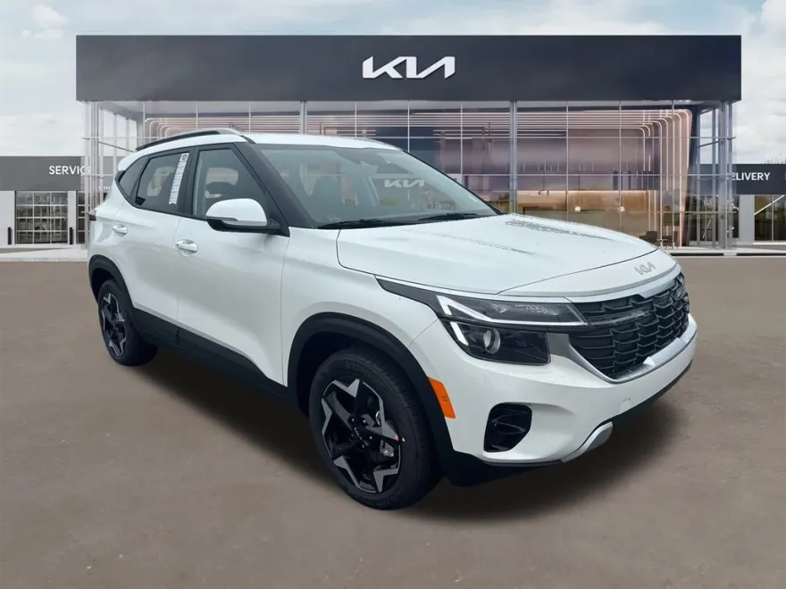 2025 Kia Seltos S photo 1