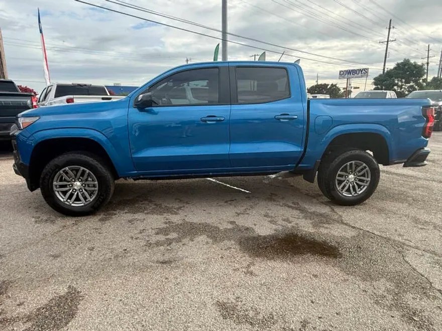 2023 Chevrolet Colorado LT photo 1