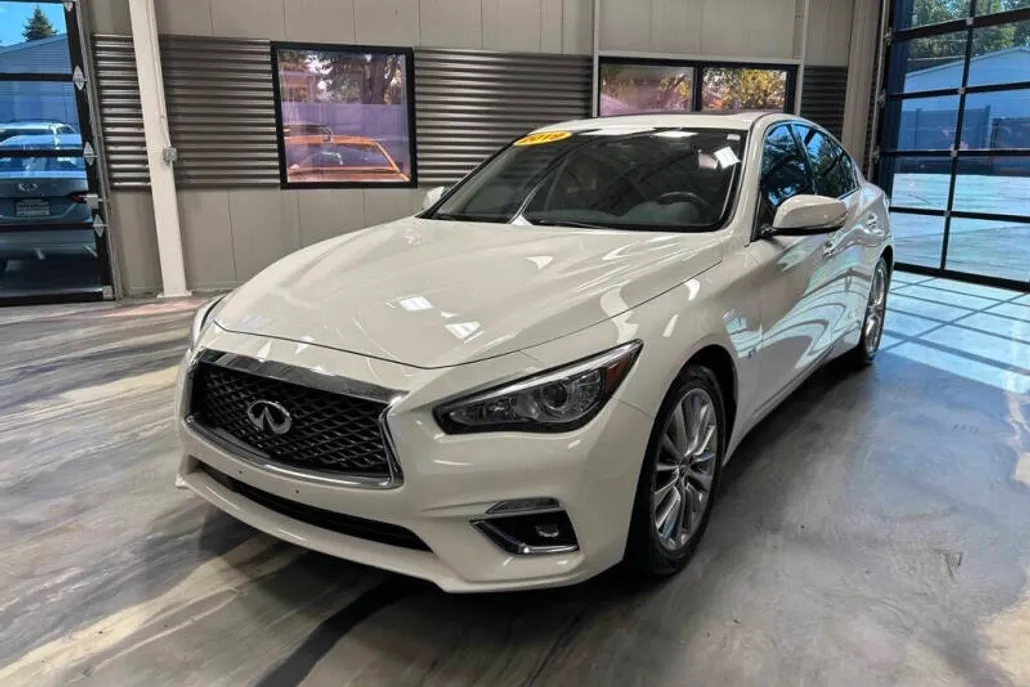 2019 Infiniti Q50 3.0t LUXE photo 1