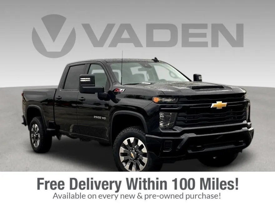 2024 Chevrolet Silverado 2500HD Custom photo 1