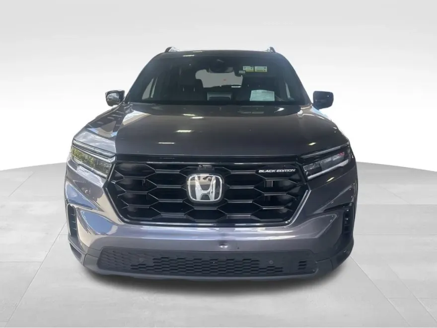 2025 Honda Pilot Black Edition photo 1