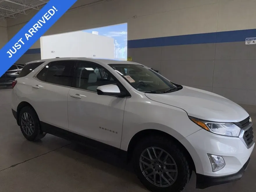 2020 Chevrolet Equinox LT photo 1