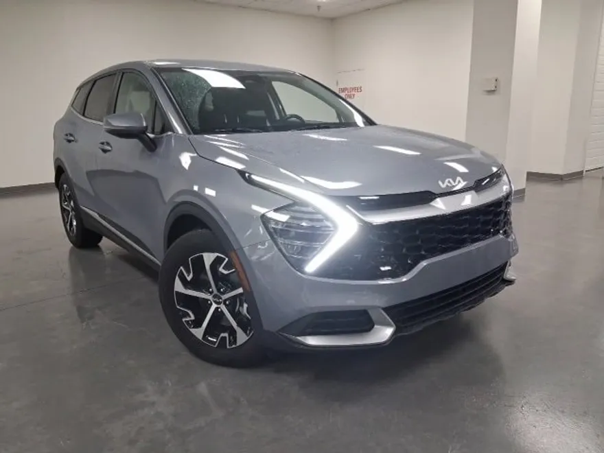 2024 Kia Sportage EX photo 1