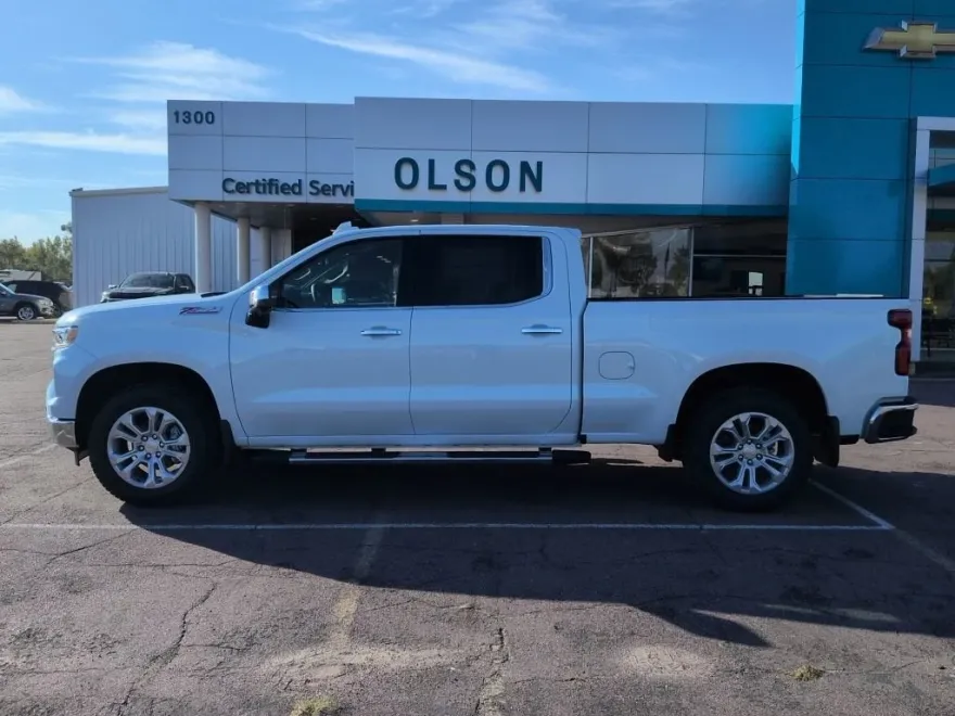 2026 Chevrolet Silverado 1500 LTZ photo 1