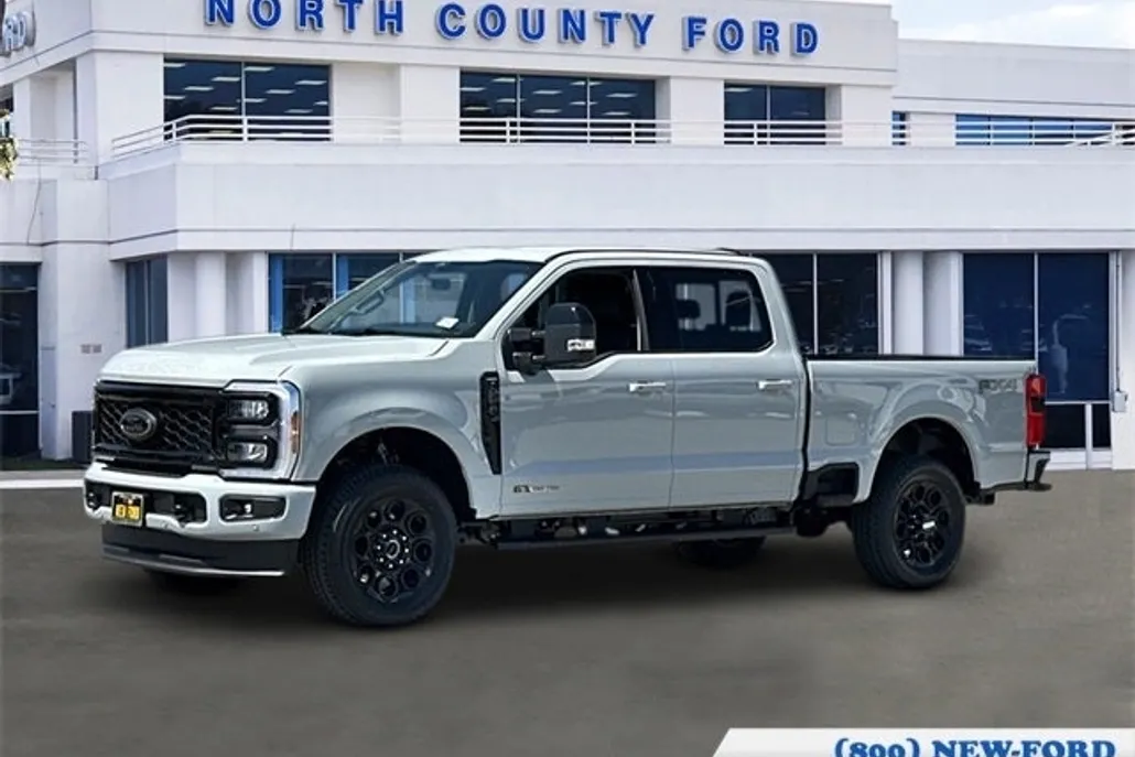 2025 Ford F-250 Lariat photo 1