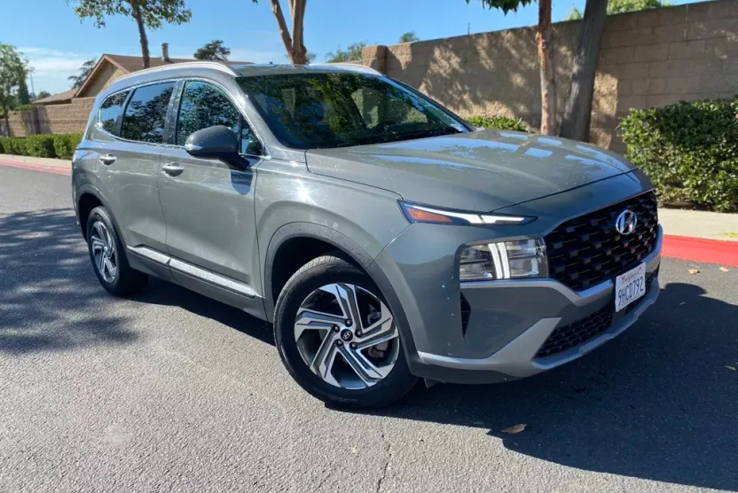 2023 Hyundai Santa Fe SEL photo 1