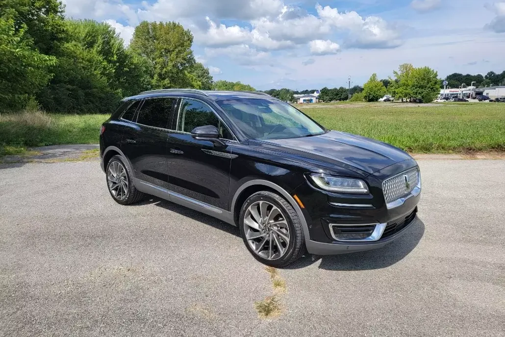 2019 Lincoln Nautilus Reserve photo 1
