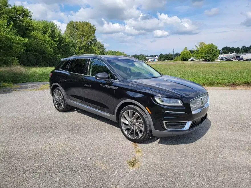 2019 Lincoln Nautilus Reserve photo 1