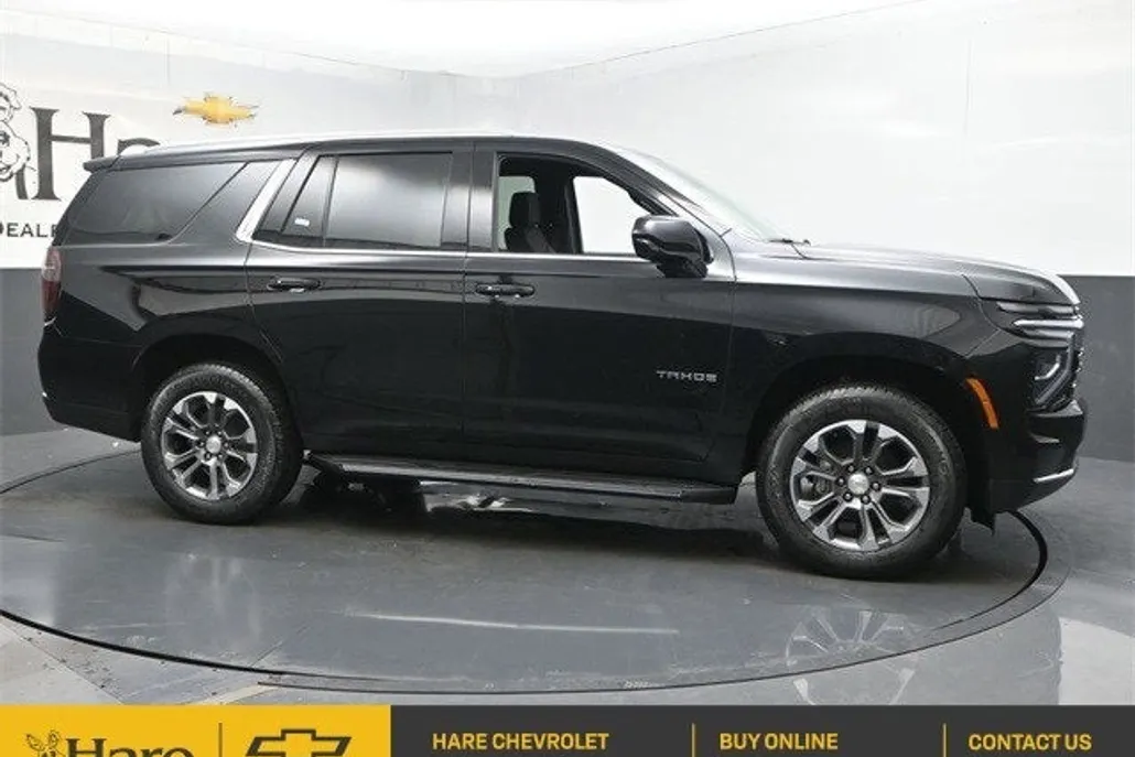 2025 Chevrolet Tahoe LS photo 1