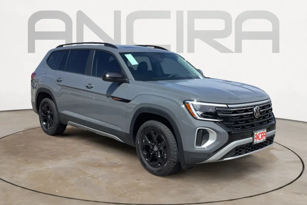 2025 Volkswagen Atlas Peak Edition SE photo 1