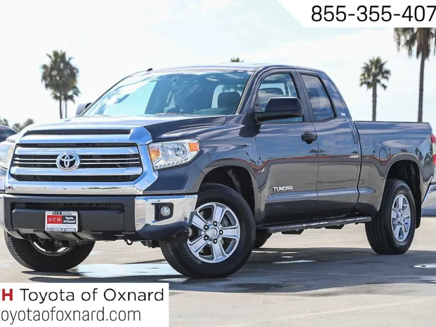 2017 Toyota Tundra SR5 photo 1