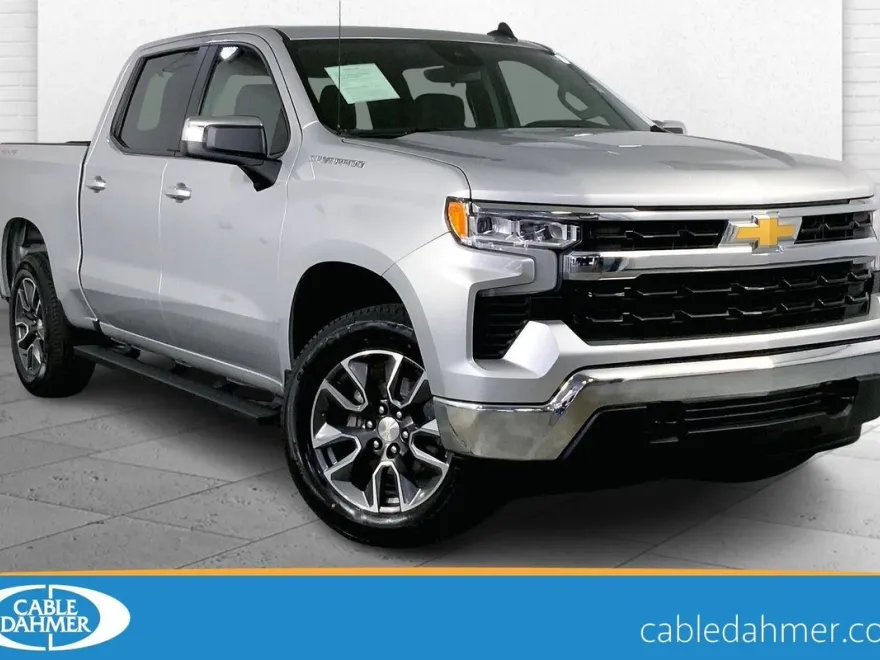 2022 Chevrolet Silverado 1500 LT photo 1