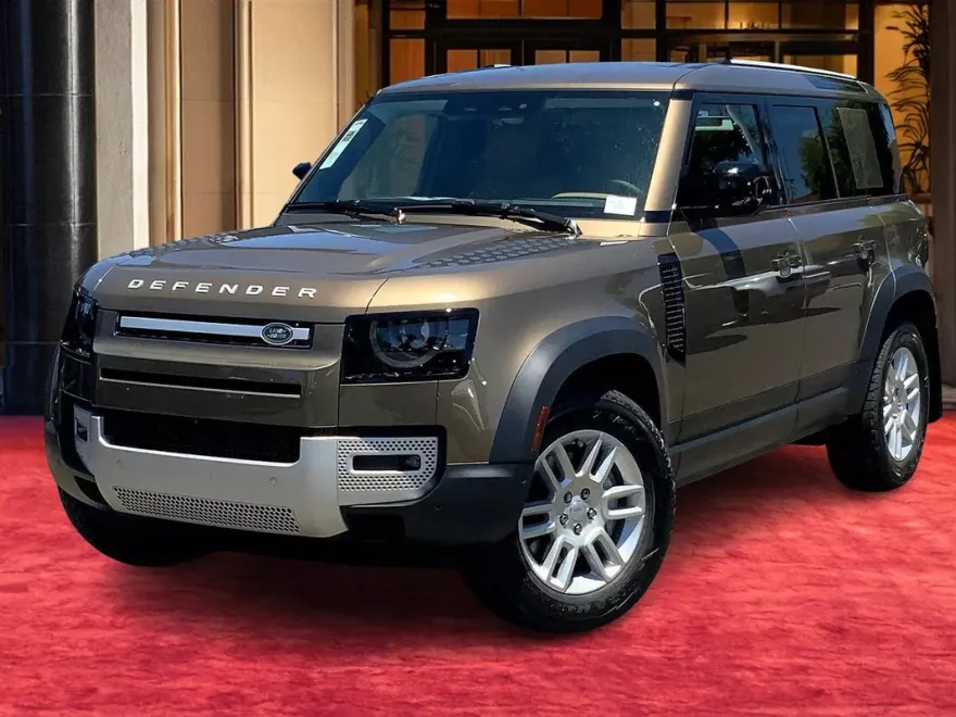 2025 Land Rover Defender 110 S photo 1