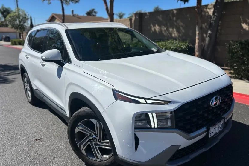 2023 Hyundai Santa Fe SEL photo 1