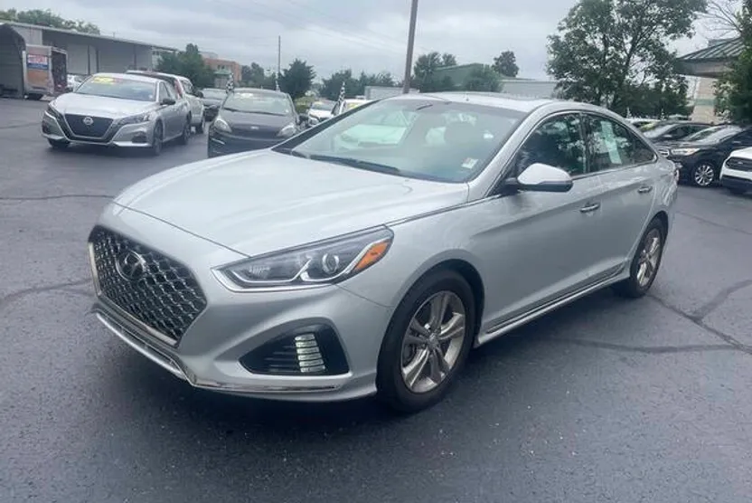 2019 Hyundai Sonata Sport photo 1