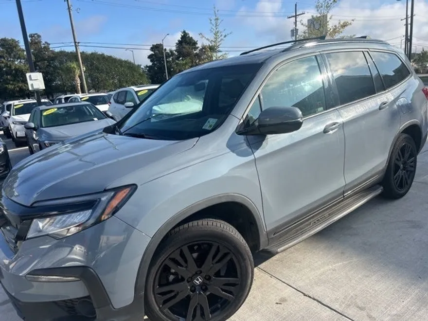 2022 Honda Pilot Black Edition photo 1