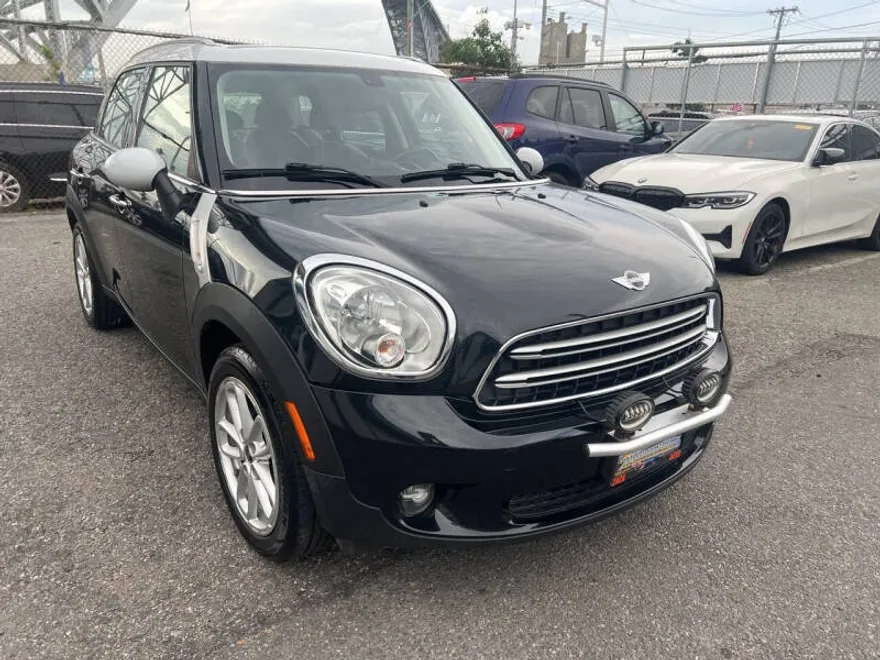 2016 Mini Countryman photo 1