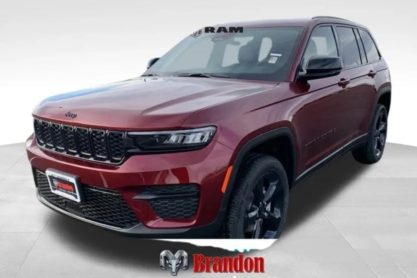 2025 Jeep Grand Cherokee Laredo photo 1