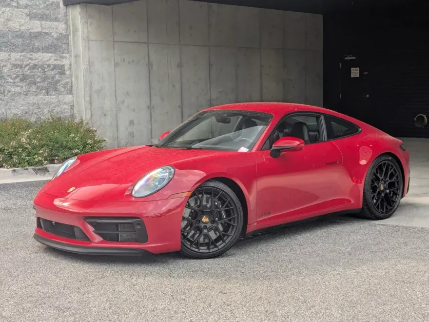 2024 Porsche 911 GTS photo 1