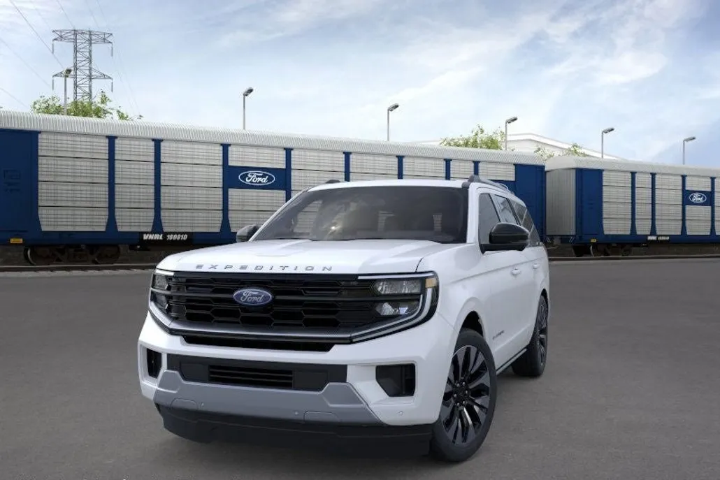 2025 Ford Expedition Platinum photo 1
