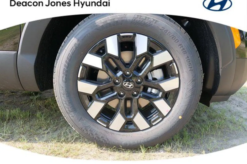2025 Hyundai Santa Cruz SE photo 1