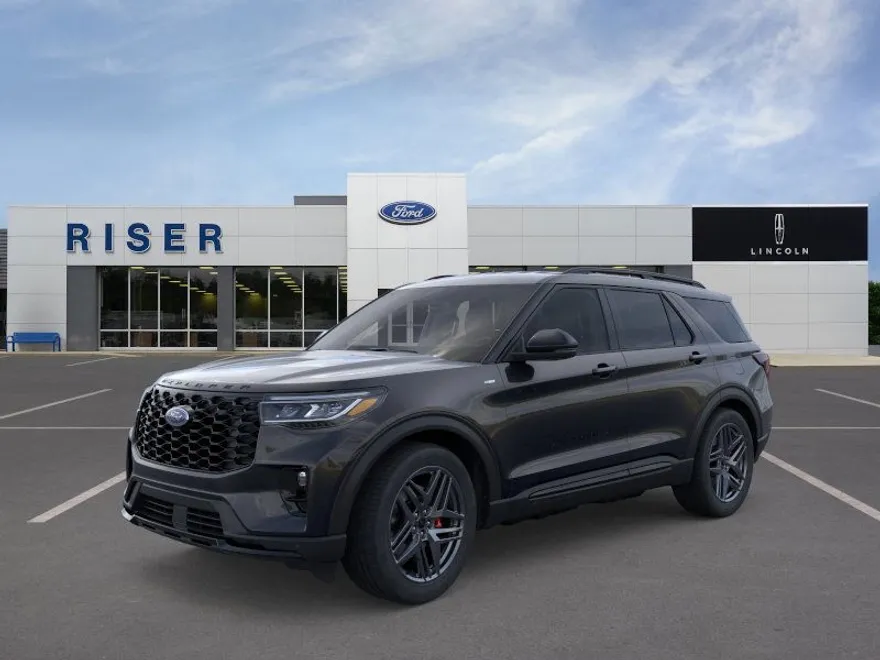 2025 Ford Explorer ST-Line photo 1