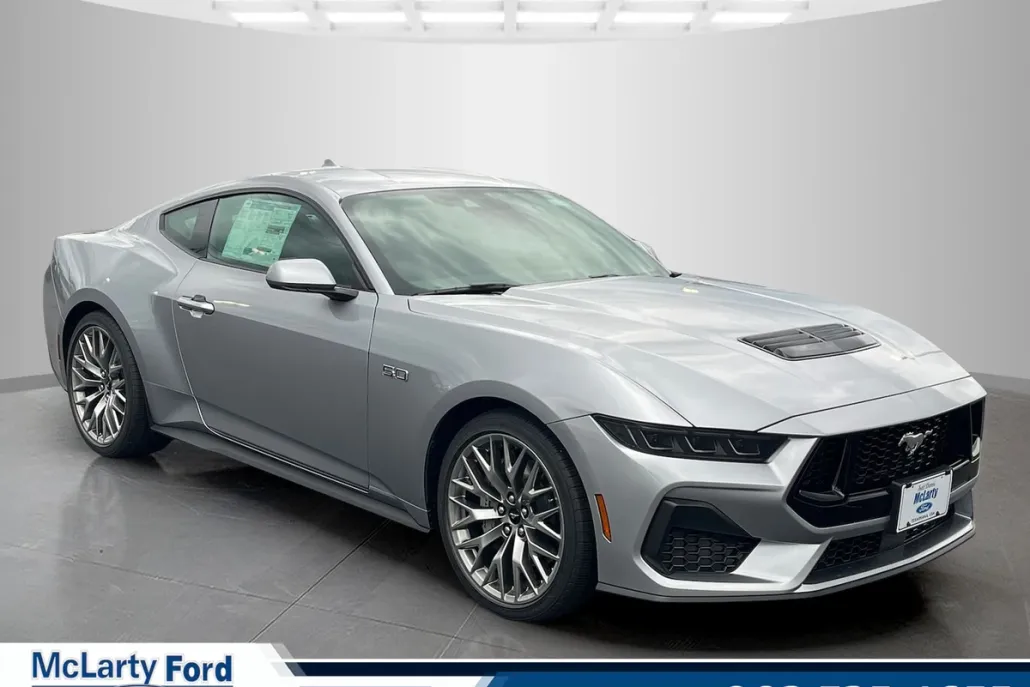 2025 Ford Mustang GT Premium photo 1