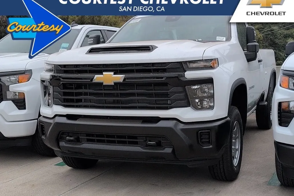 2025 Chevrolet Silverado 2500HD photo 1