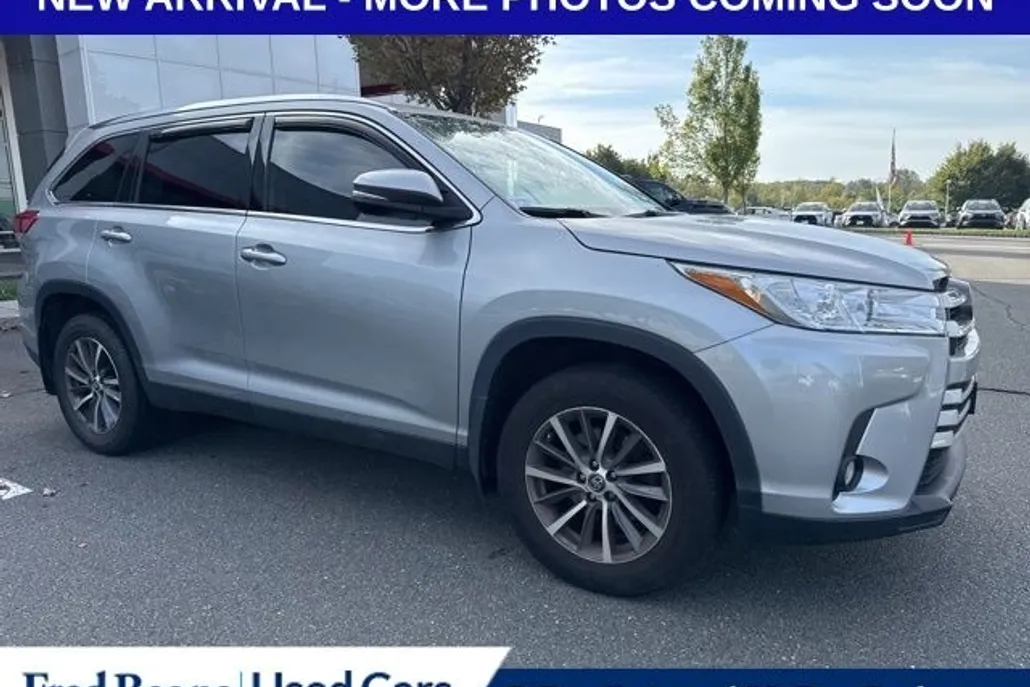 2019 Toyota Highlander XLE photo 1