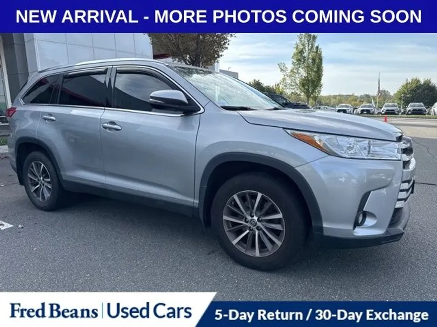 2019 Toyota Highlander XLE photo 1