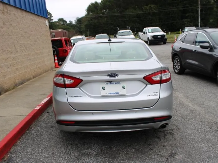 2015 Ford Fusion SE Hybrid photo 1