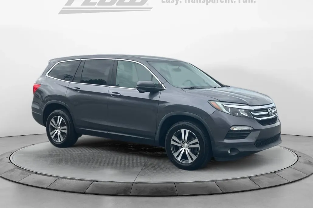 2017 Honda Pilot EX photo 1