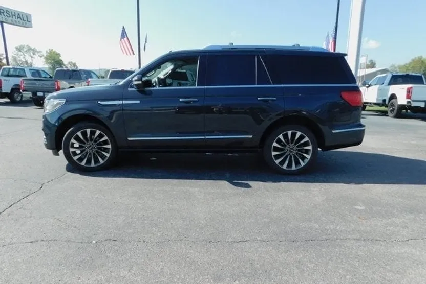 2021 Lincoln Navigator Reserve photo 1
