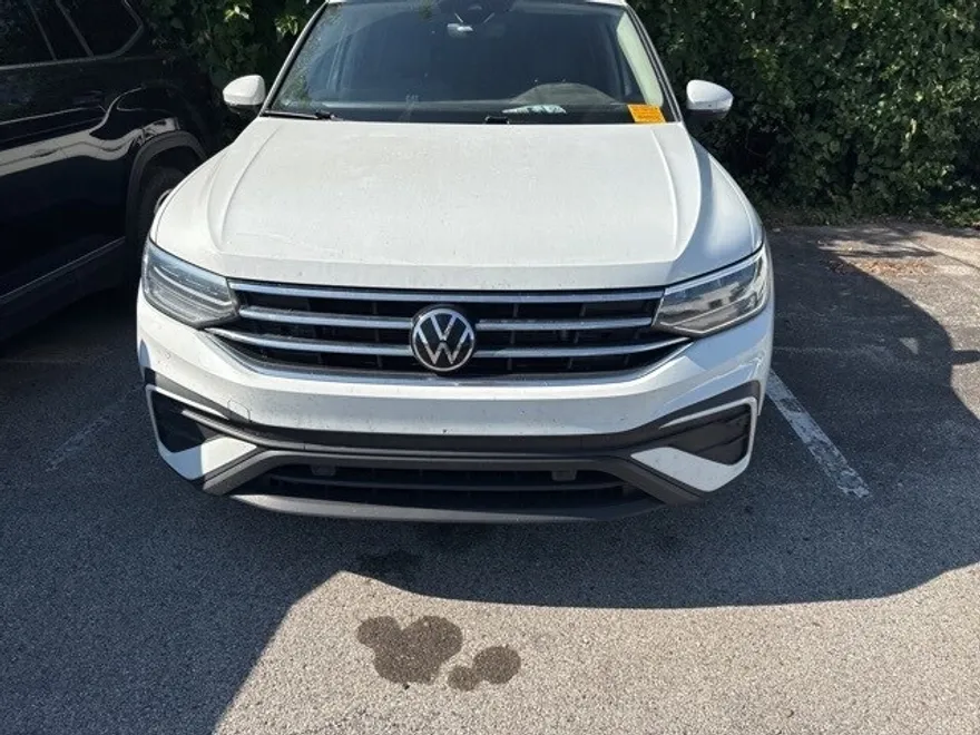 2023 Volkswagen Tiguan S photo 1