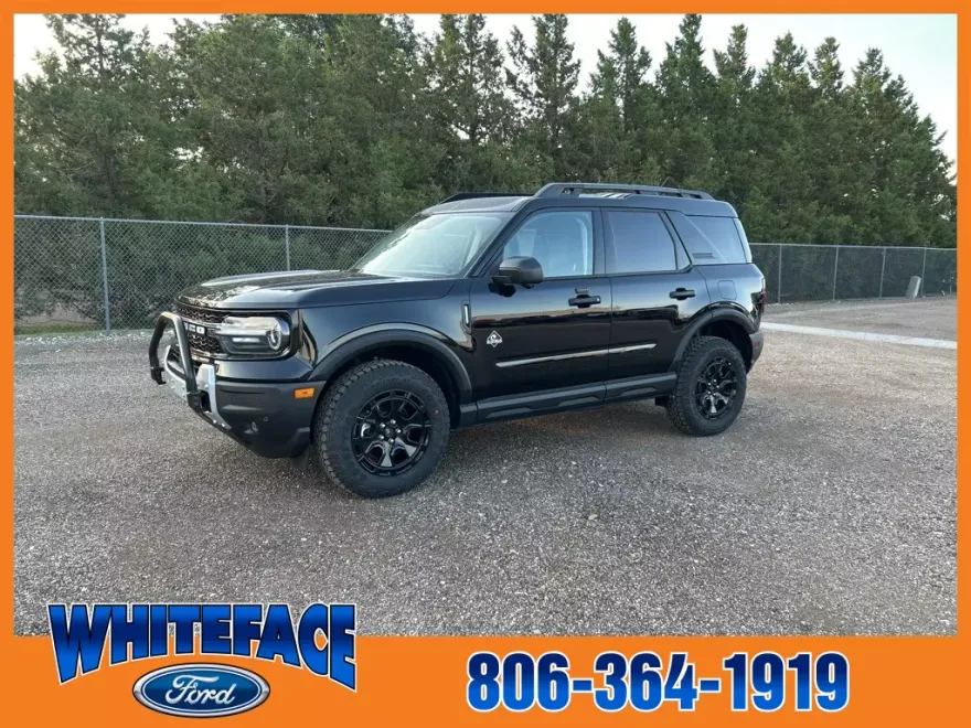 2025 Ford Bronco Sport Outer Banks photo 1