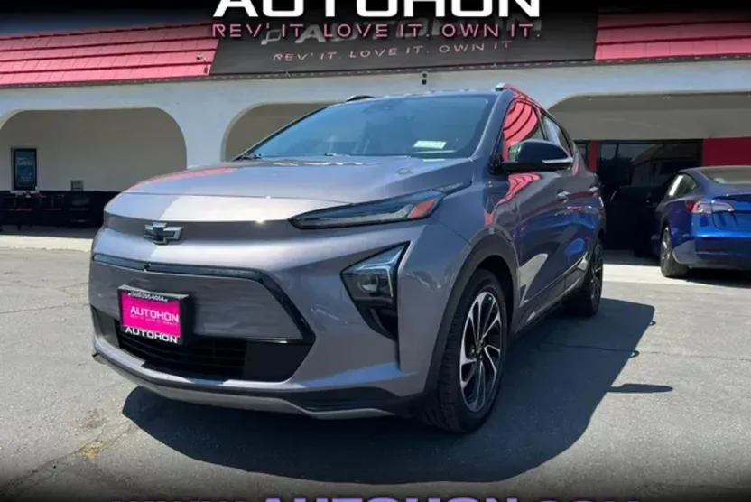 2022 Chevrolet Bolt EUV Premier photo 1
