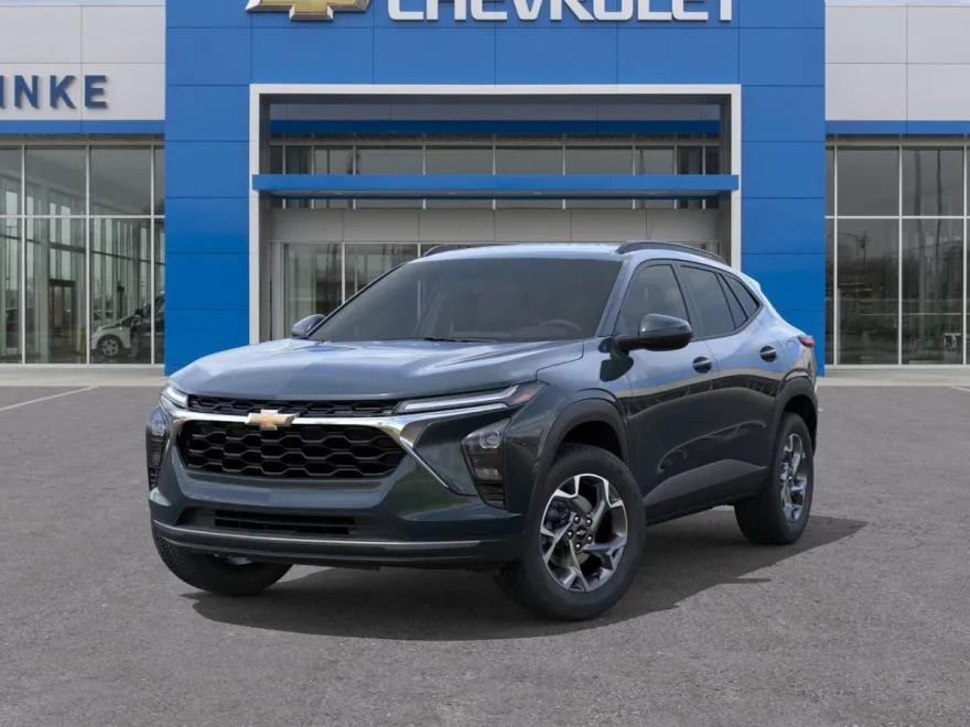 2025 Chevrolet Trax LT photo 1