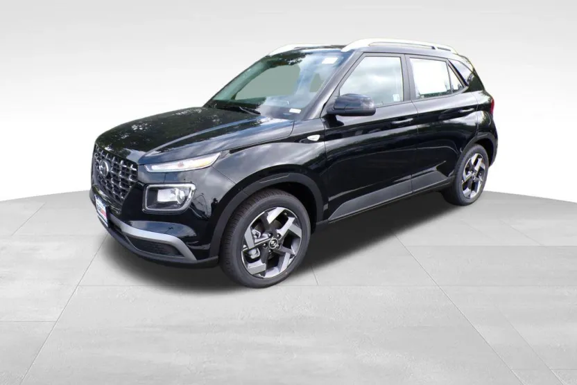 2025 Hyundai Venue SEL photo 1