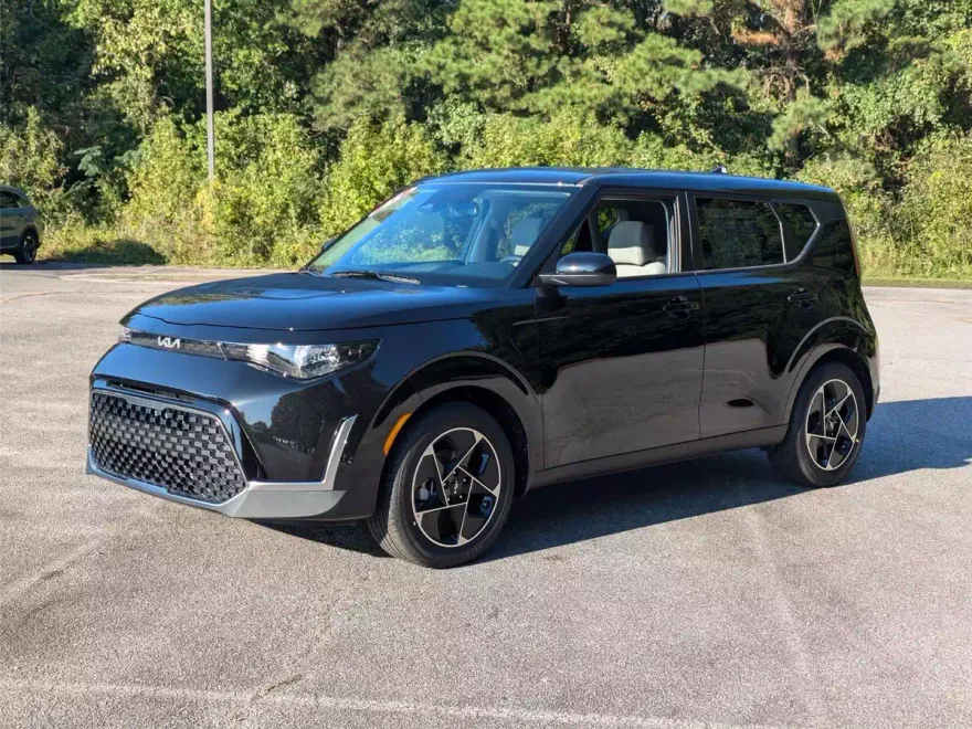2025 Kia Soul EX photo 1