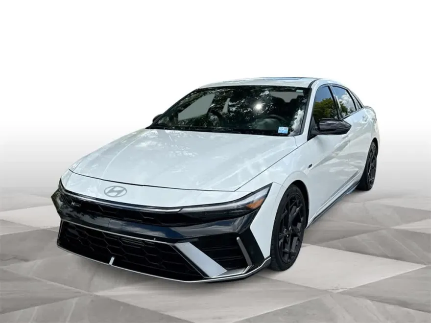 2024 Hyundai Elantra N Line photo 1