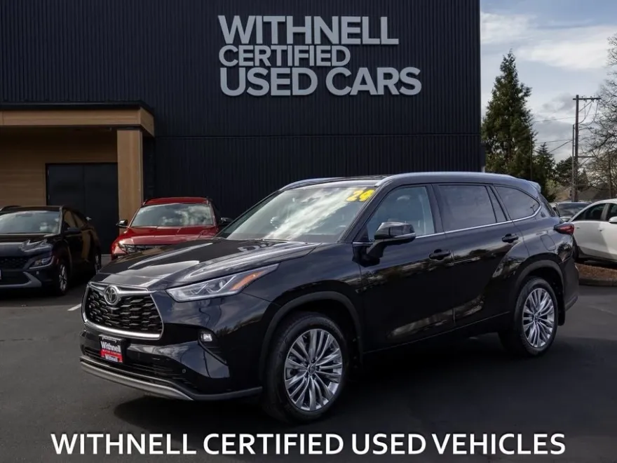 2024 Toyota Highlander Platinum photo 1