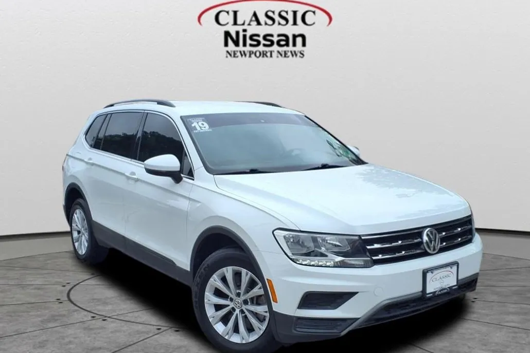 2019 Volkswagen Tiguan SE photo 1