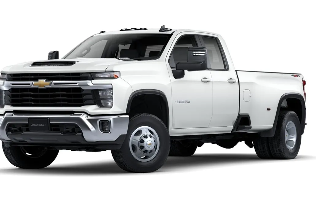 2025 Chevrolet Silverado 3500HD LT photo 1