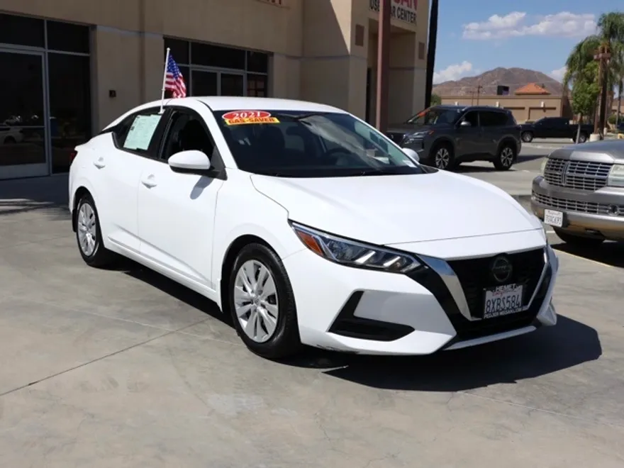 2021 Nissan Sentra S photo 1