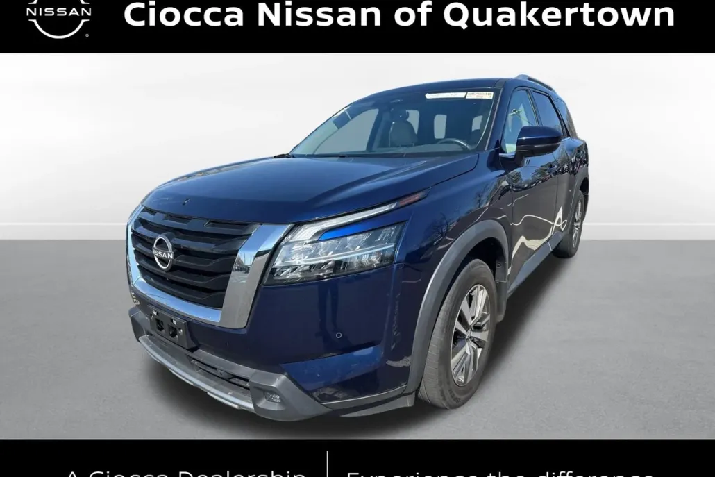 2022 Nissan Pathfinder SL photo 1