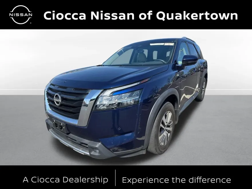 2022 Nissan Pathfinder SL photo 1